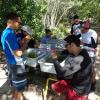 University of Puerto Rico students quantifying fauna associated with the algae bloom